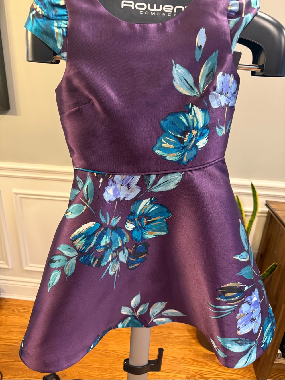 Zunie Girls Purple Satin Floral Keyhole Back Fit & Flare Party Dress Size 10